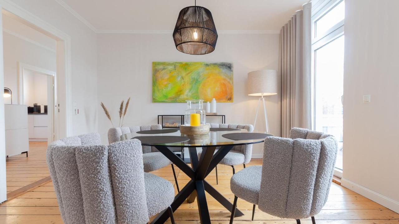 Stilvoll Wohnen In Der Kaiserlichen Post Apartment